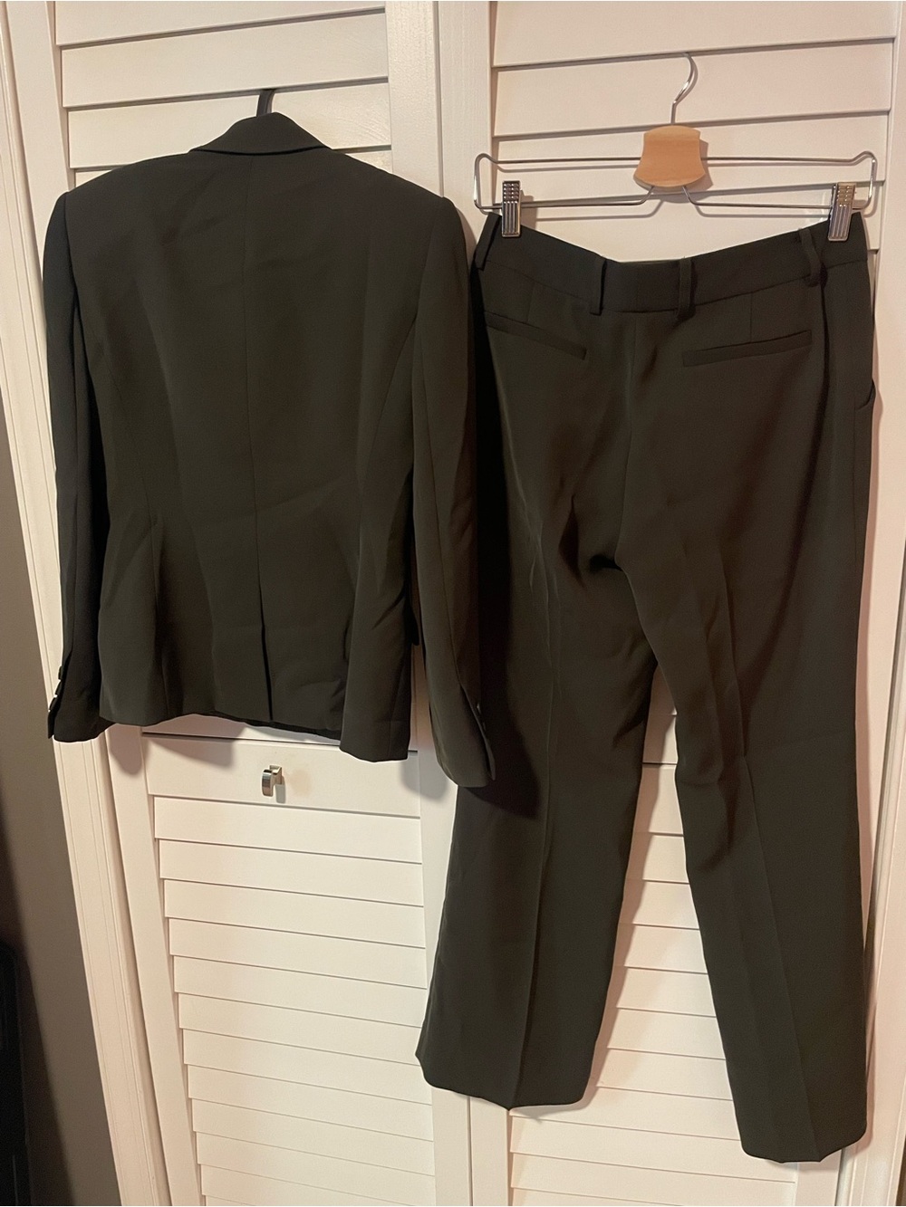 Anne Klein 2 Petite Gray Women's Blazer Jacket Pant Trouser Suit EUC - Picture 4 of 4